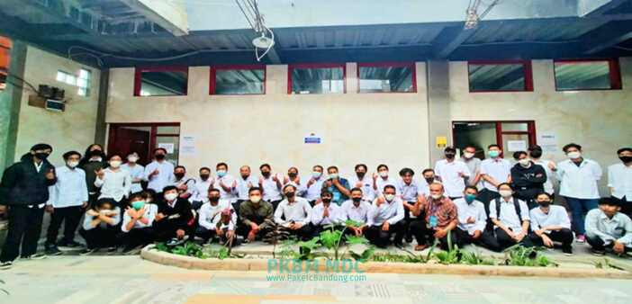 Kegiatan UPK T.A 2021-2022/UPK Paket A,B,C/Foto Bersama siswa Paket C 